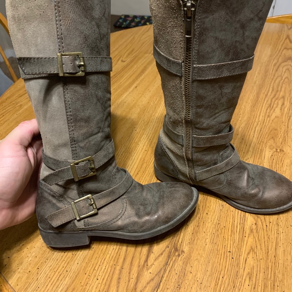 Miss Vogue girl boots size 1m